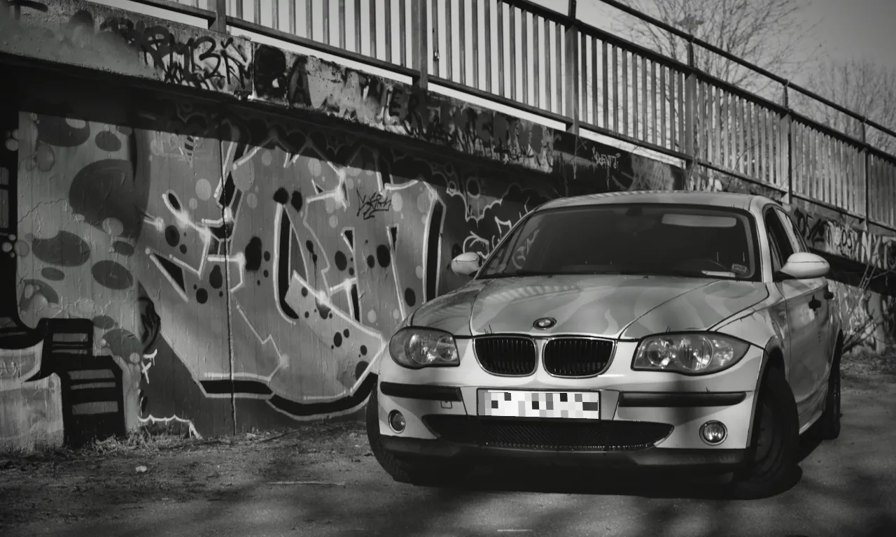 bmw-graffiti-1.webp