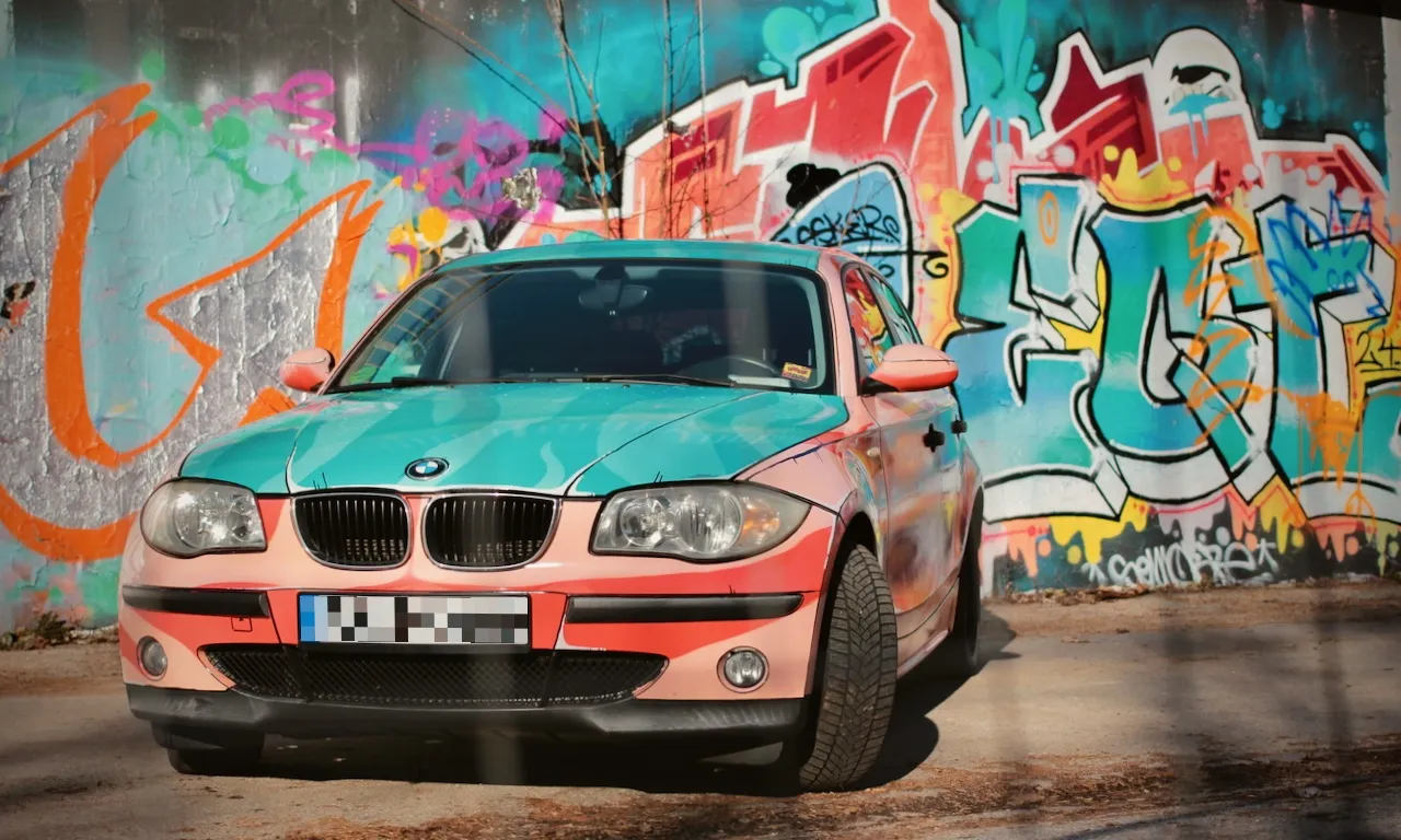 bmw-graffiti-12.webp